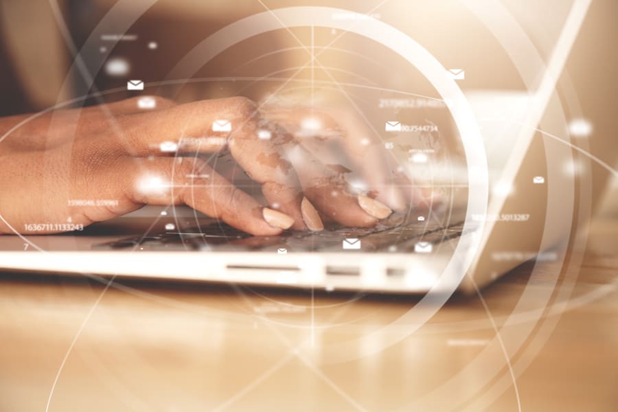 Conception & vente de solutions digitales